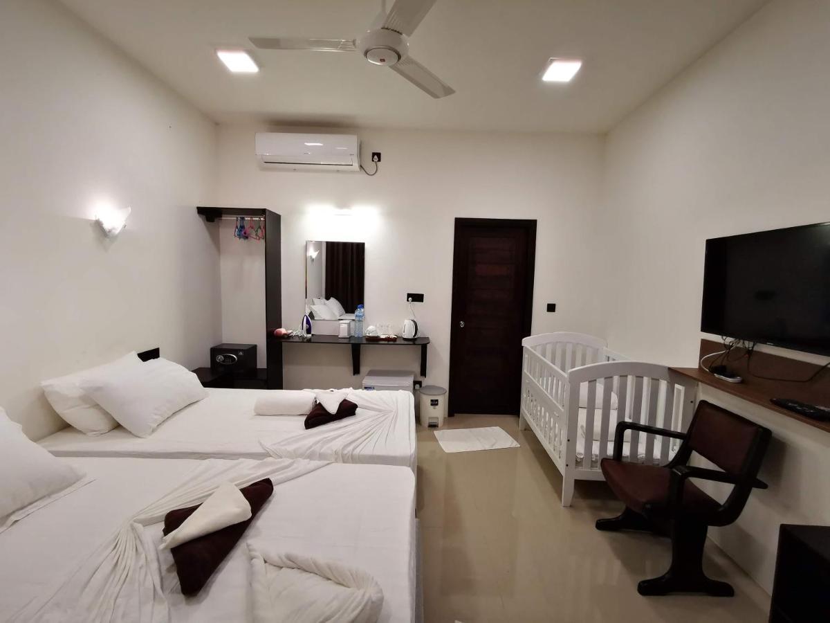 Summer Inn Thoddoo Kültér fotó